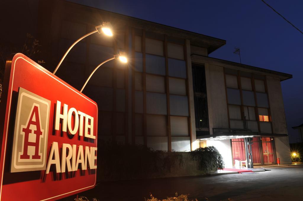 Hotel Ariane Thiene Extérieur photo